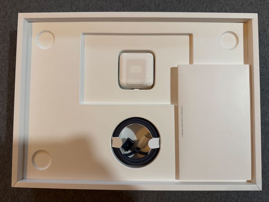 超美品 AppleCare付きMacBookAirM2 13.6 24G 1TB