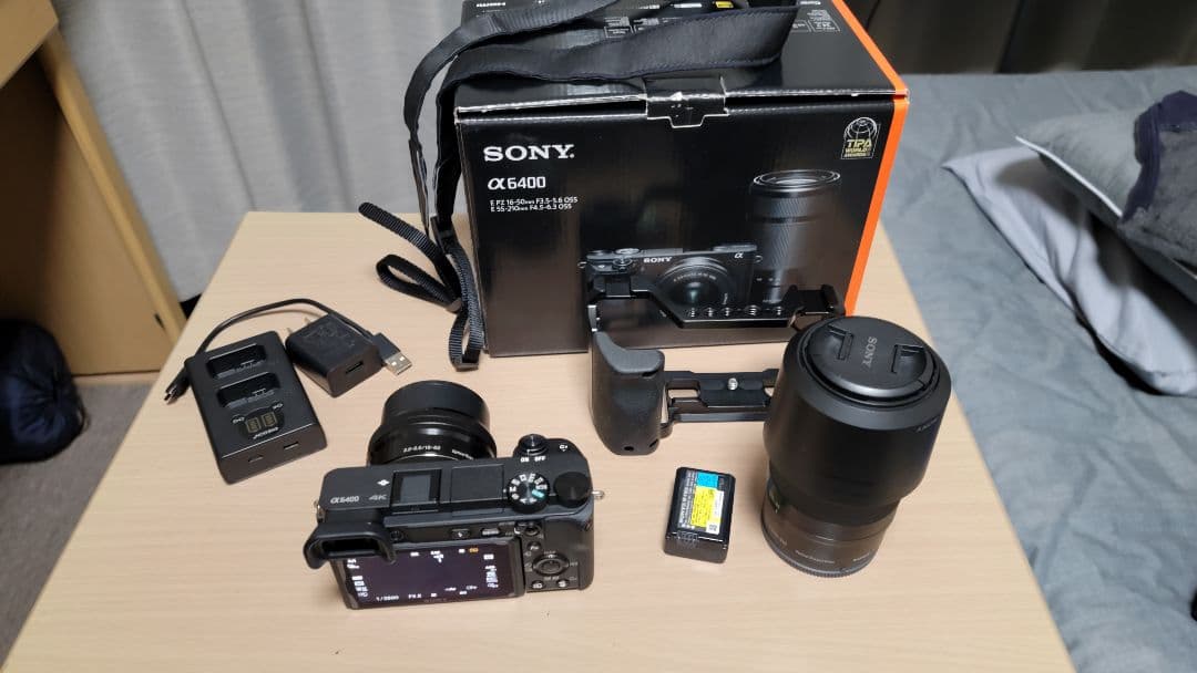 Sony α6400 ミラーレス一眼カメラ / English Menu OK