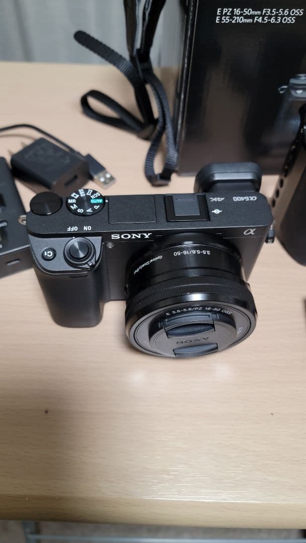 Sony α6400 ミラーレス一眼カメラ / English Menu OK