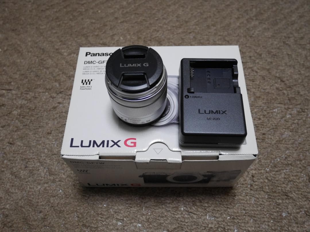 Panasonic DMC-GF7W ミラーレス一眼