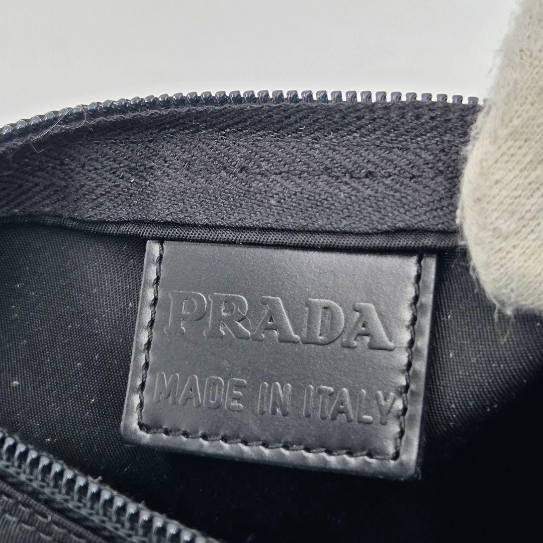 【極美品】PRADA ブラック ナイロン ポーチ　未使用級　プラダ