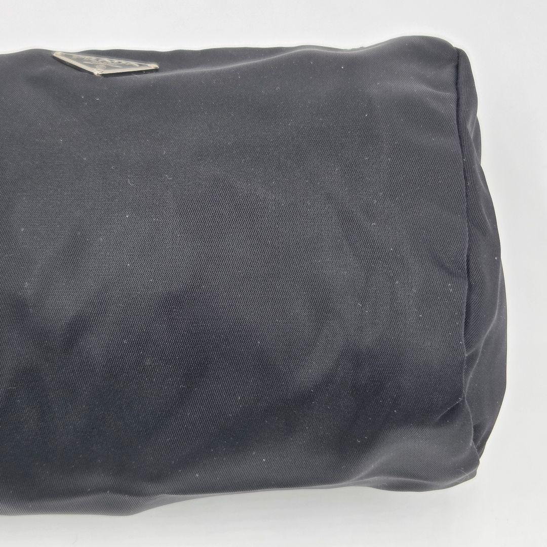 【極美品】PRADA ブラック ナイロン ポーチ　未使用級　プラダ