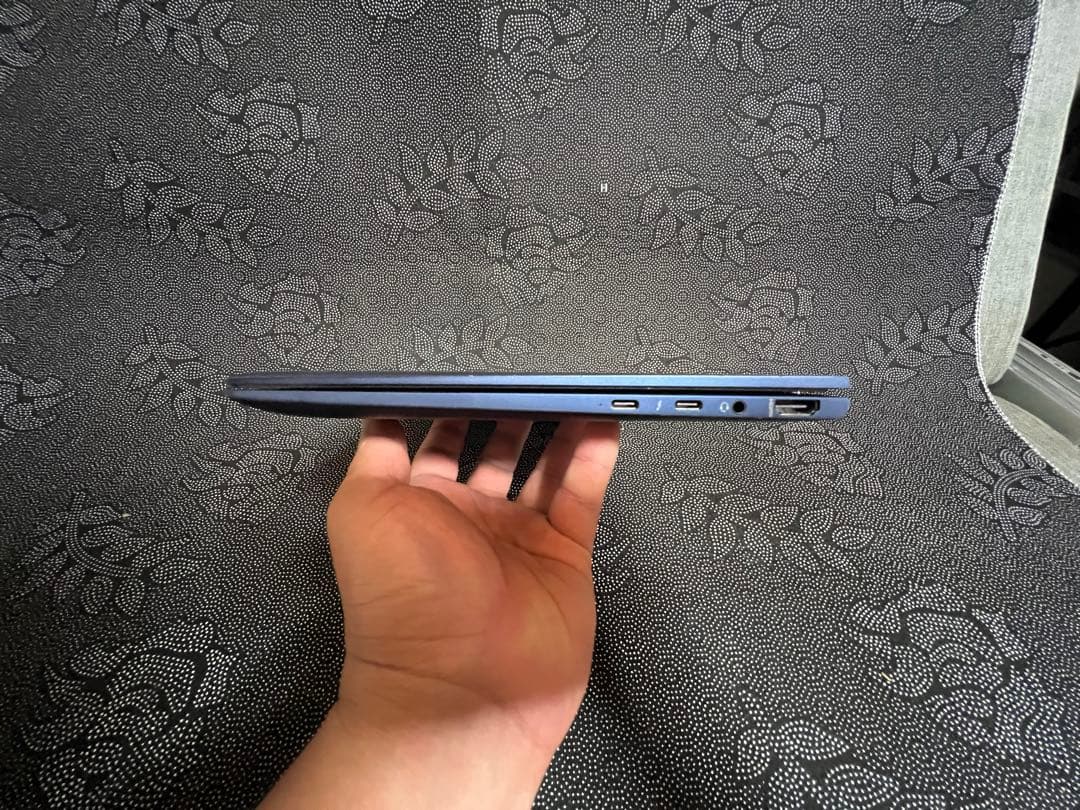 HP Dragonfly i5 8265U メモリー8GB SSD 256GB