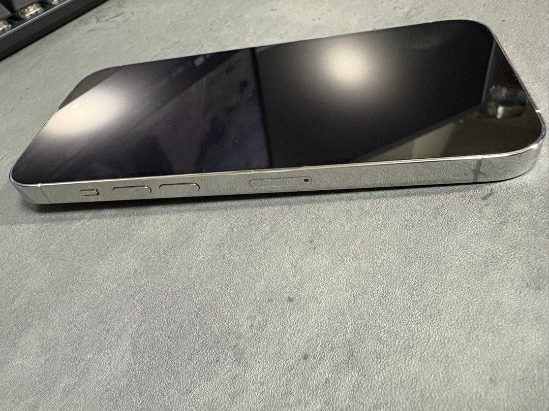 【美品】iPhone 14Pro 256GB シルバー