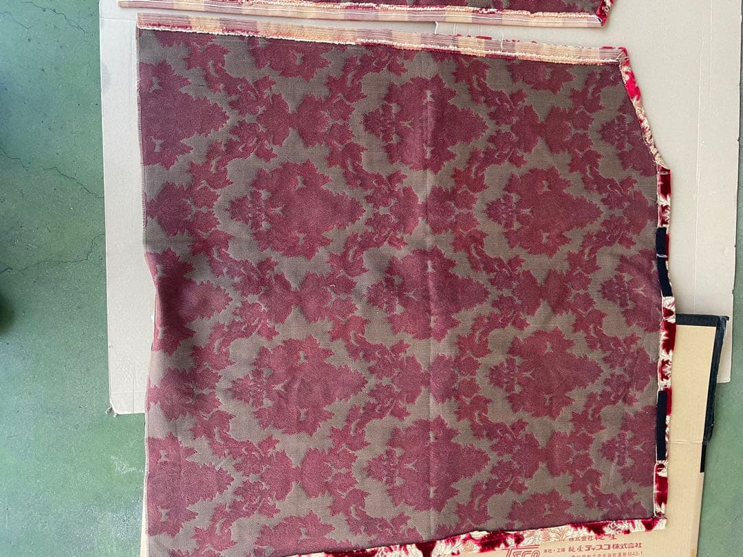 デコトラ金華山オスカーレッドセンターカーテン（標準ルーフ）