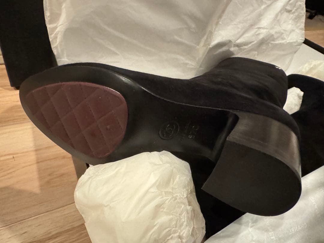 5日までの限定価格　シャネル 黒 スエード ロングブーツ　37 ブラック