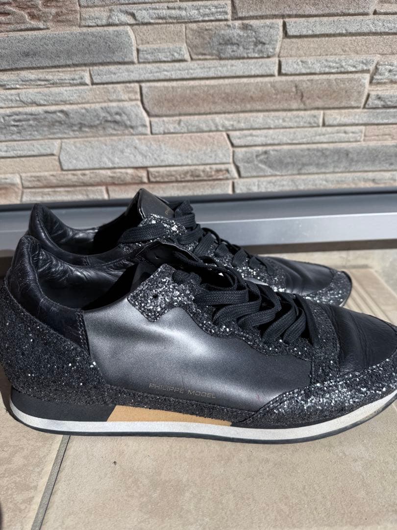 フィリップモデル　ブラックレザースニーカー