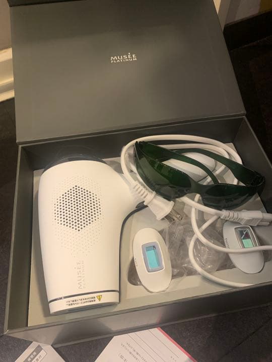 ミュゼ エピフォト スキンケアプロ 美容脱毛器　化粧水2本付き