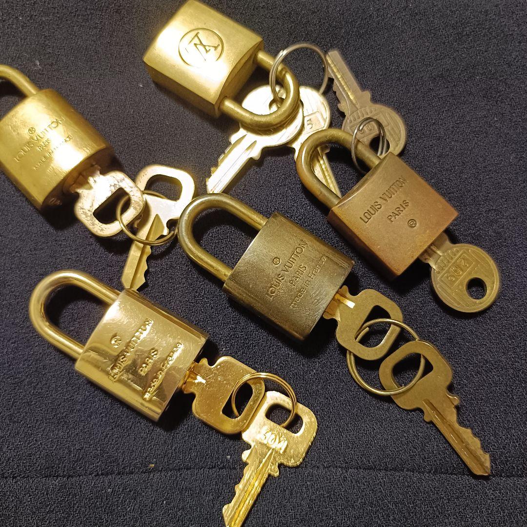 ルイヴィトン LOUIS VUITTON カデナ 南京錠　まとめ売り　セット