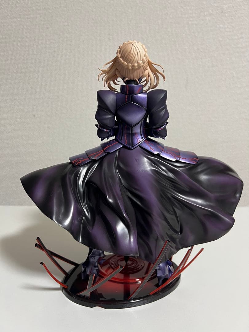 セイバーオルタ 1/7スケールフィギュア