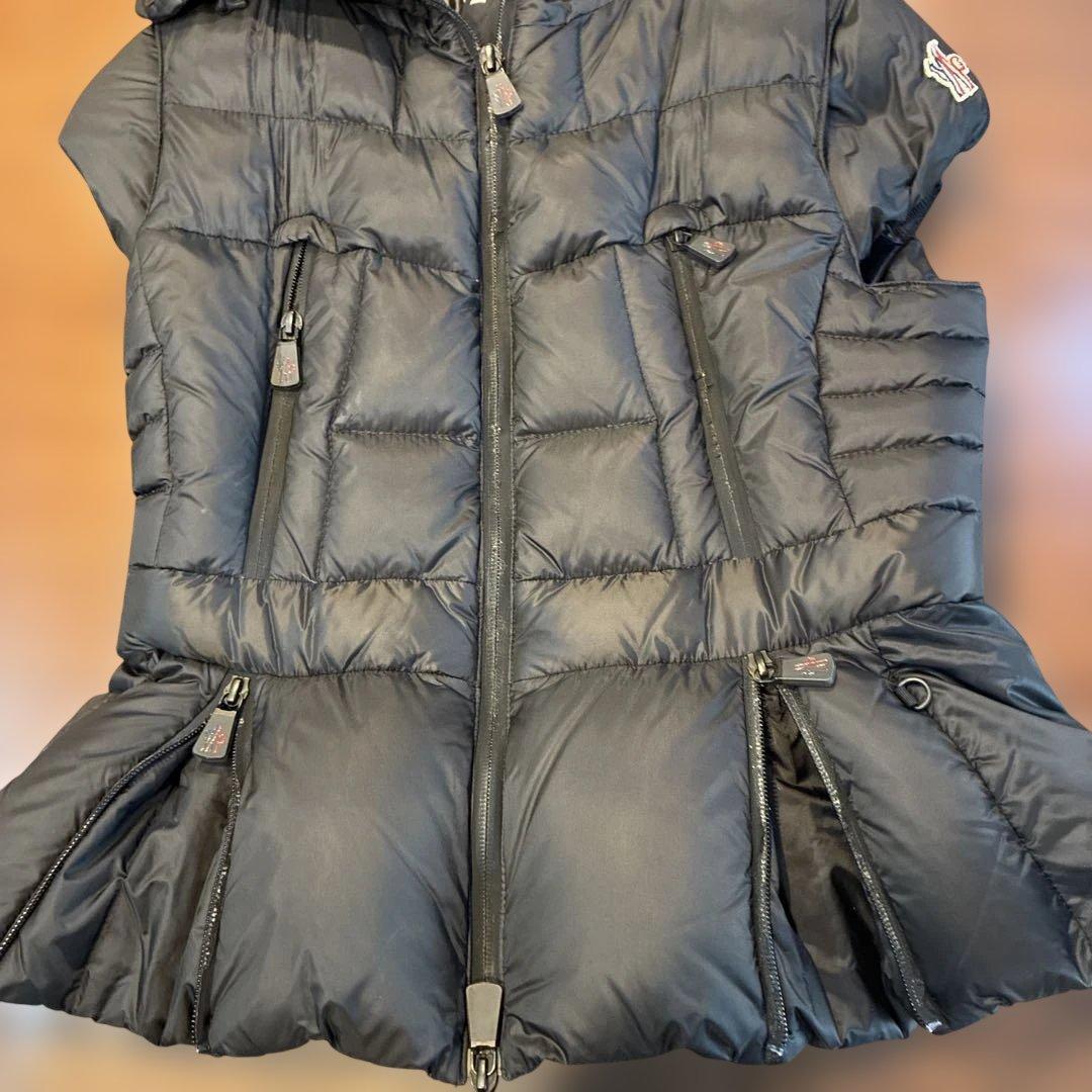 モンクレールダウンベスト