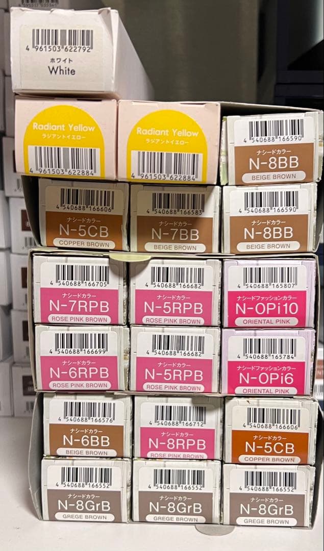 ナシード・ティントバー・スロウ　カラー剤セット 未開封87本➕半端21本