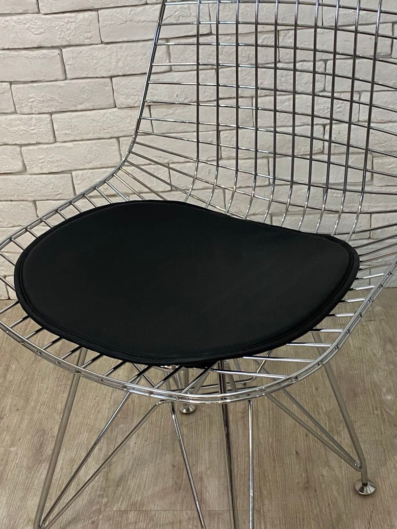 【東京都内23区配送無料】ハーマンミラー　イームズ　ワイヤーチェア 椅子　黒