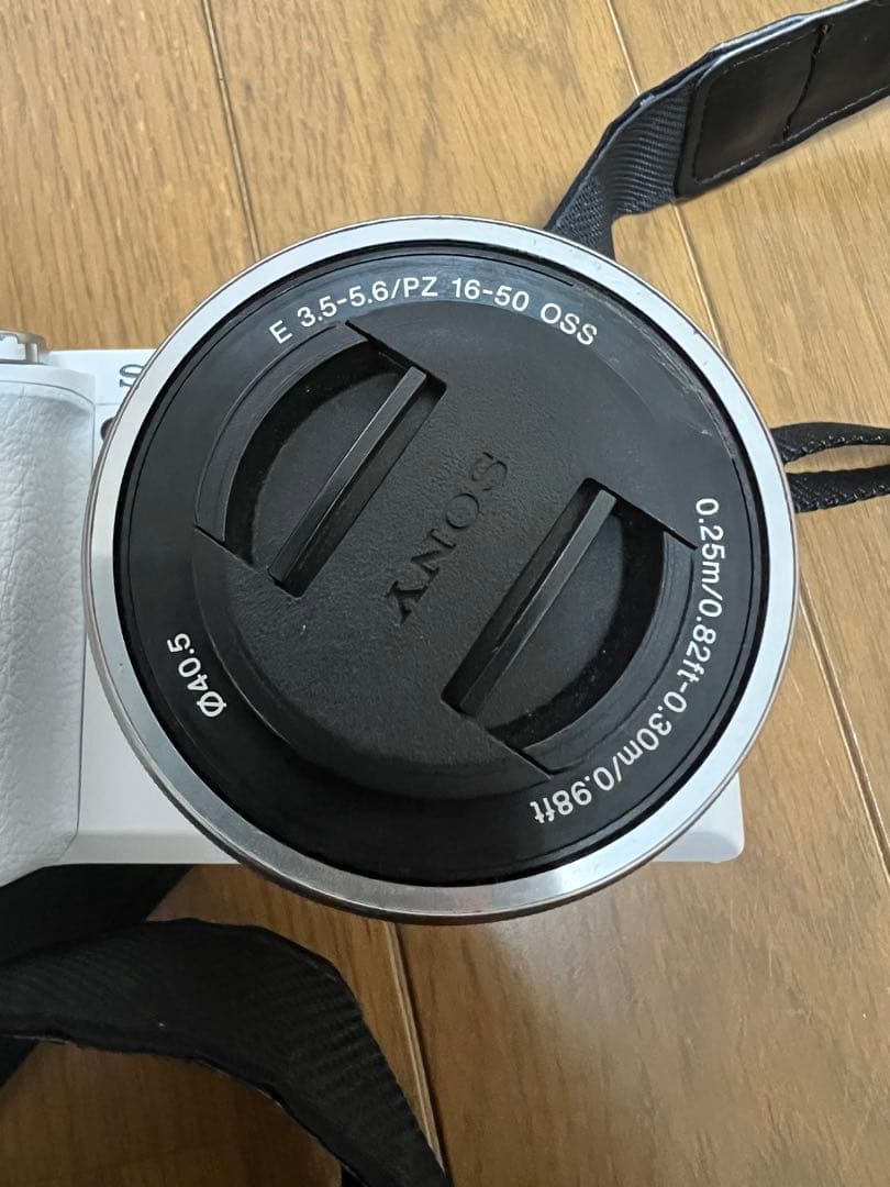 ソニー　SONY α6000 デジタル一眼レフカメラ　ダブルズームレンズキット