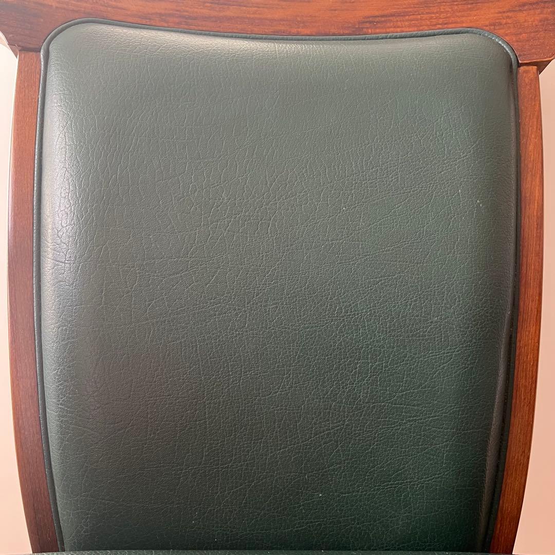 美品⭐︎ カリモク アームチェア 緑レザー 木製椅子 キツツキ　廃盤品　送料込み②