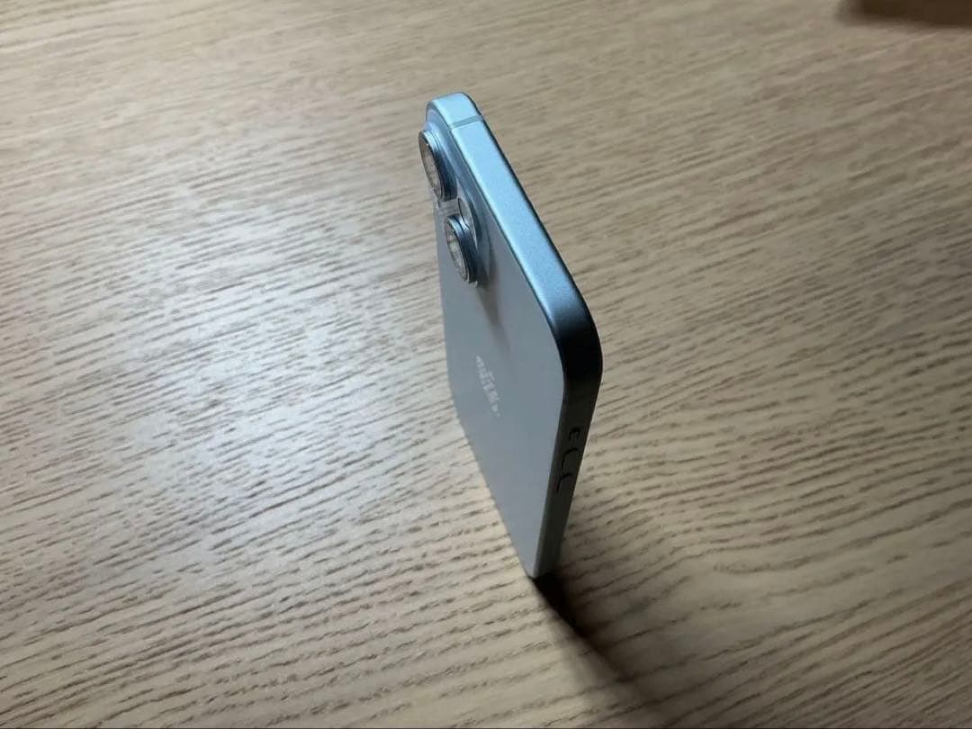 新品画面フィルム付き【超美品】iPhone 15 ブルー 256GB