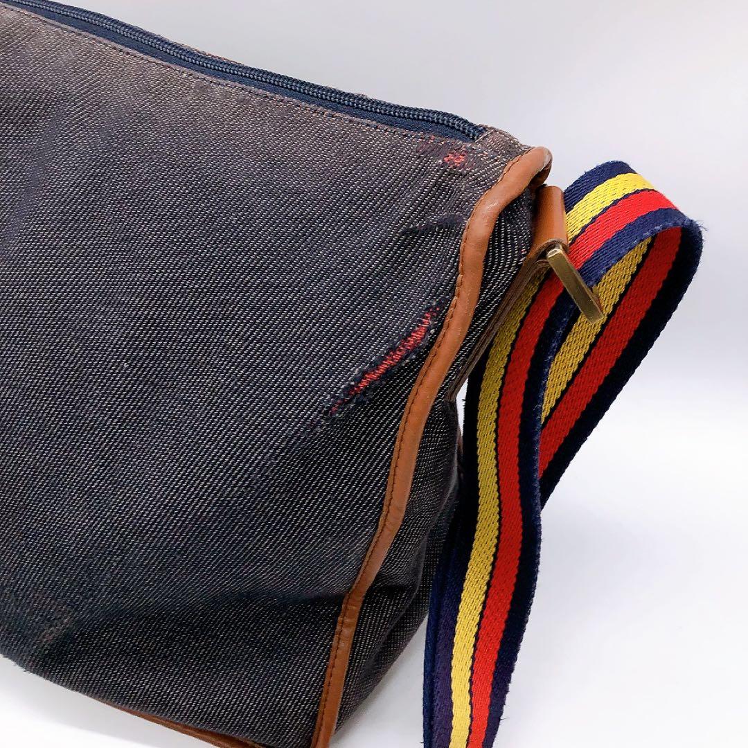 【FENDI】メッセンジャーバッグ　デニム　ロゴ　ブルー系