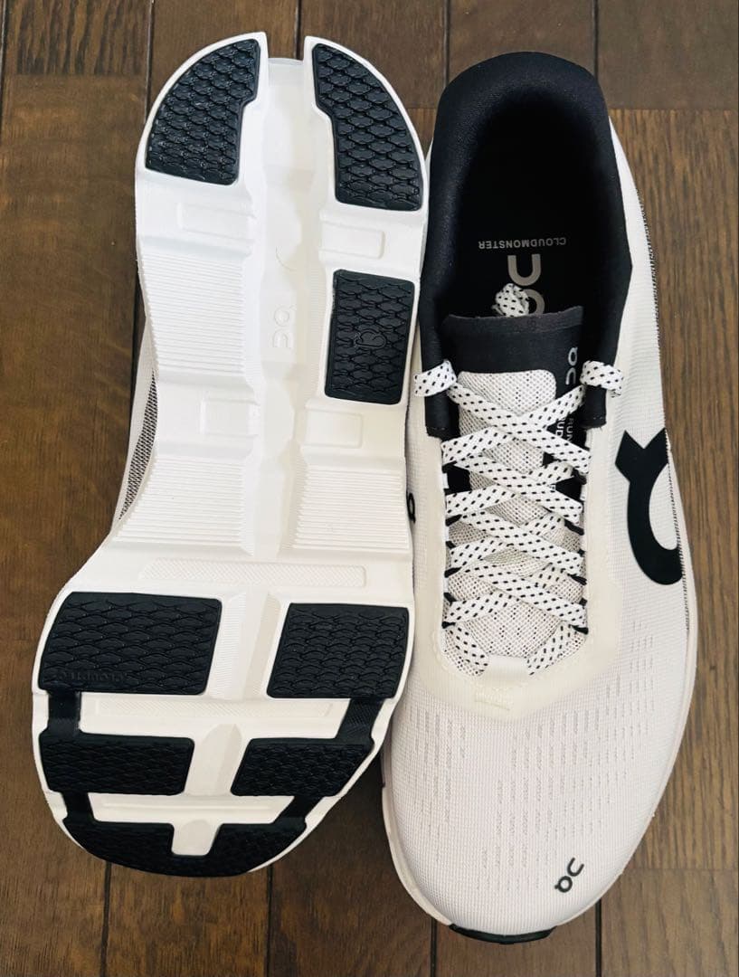 【新品】オン クラウドモンスター2 メンズ 26cm スニーカー