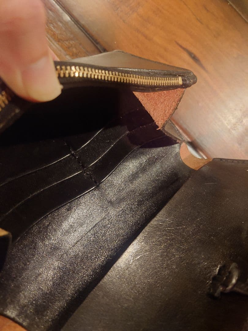 サドルレザー　長財布　イーグルコンチョ　シェブロンビーズ