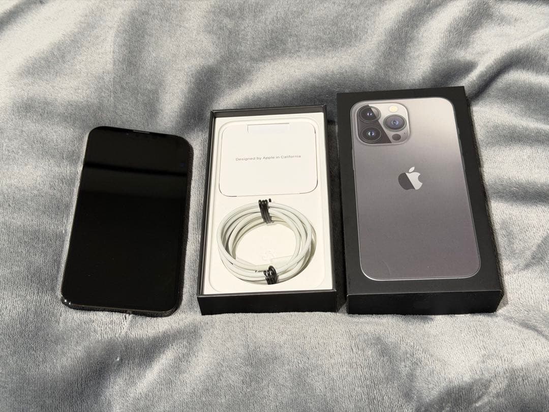 【美品】iPhone 13 Pro 256GB グラファイト