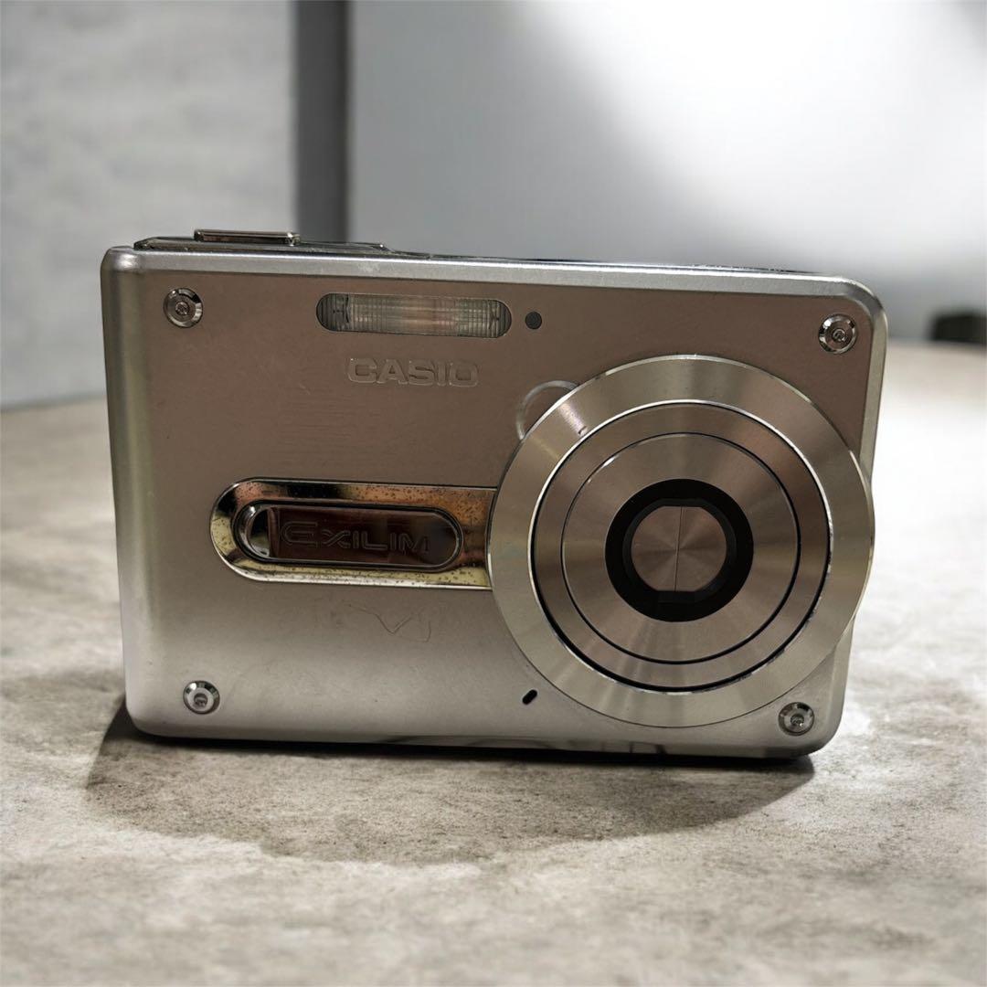 美品【動作品】CASIO カシオ EXILIM EX-S100 レトロコンデジ