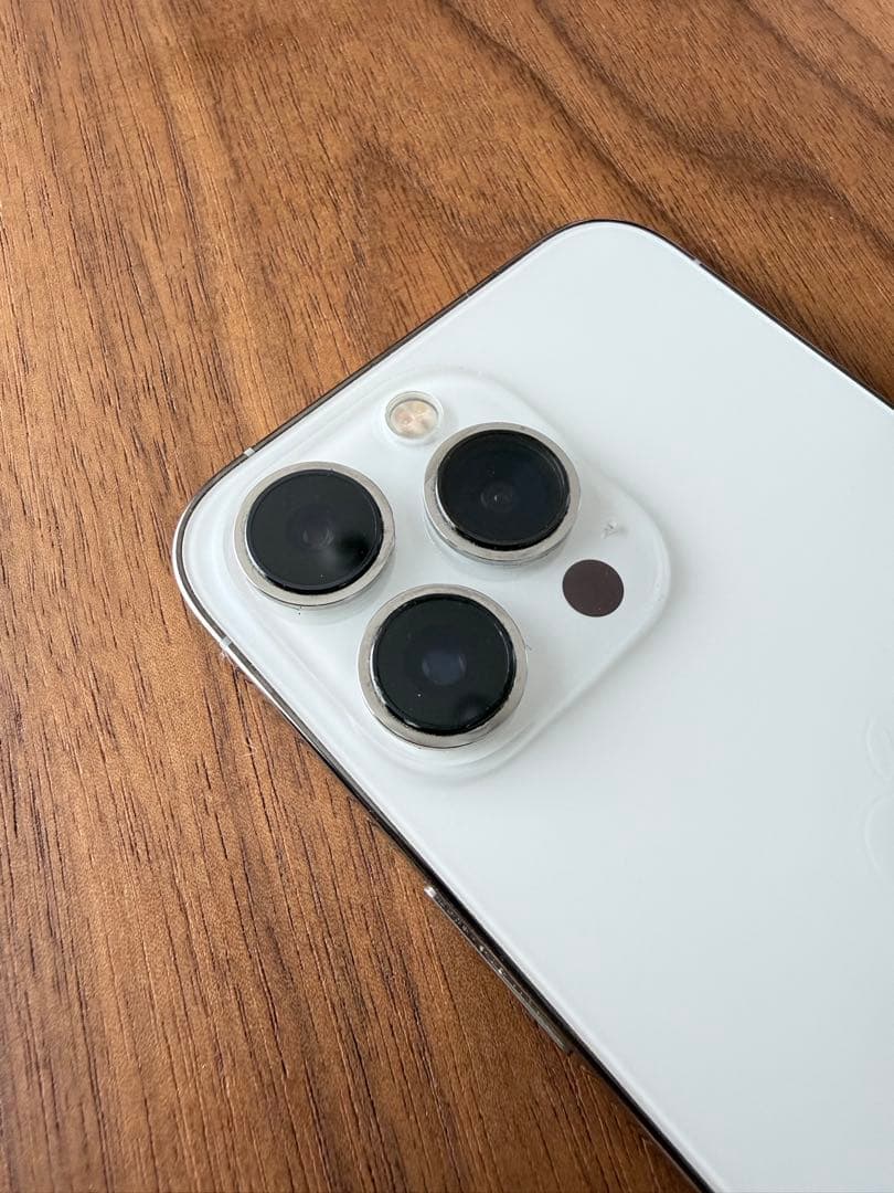 【美品】iPhone13pro 256gb シルバー SIMフリー