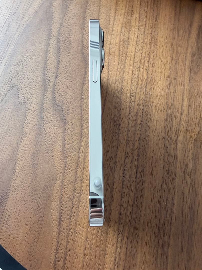 【美品】iPhone13pro 256gb シルバー SIMフリー