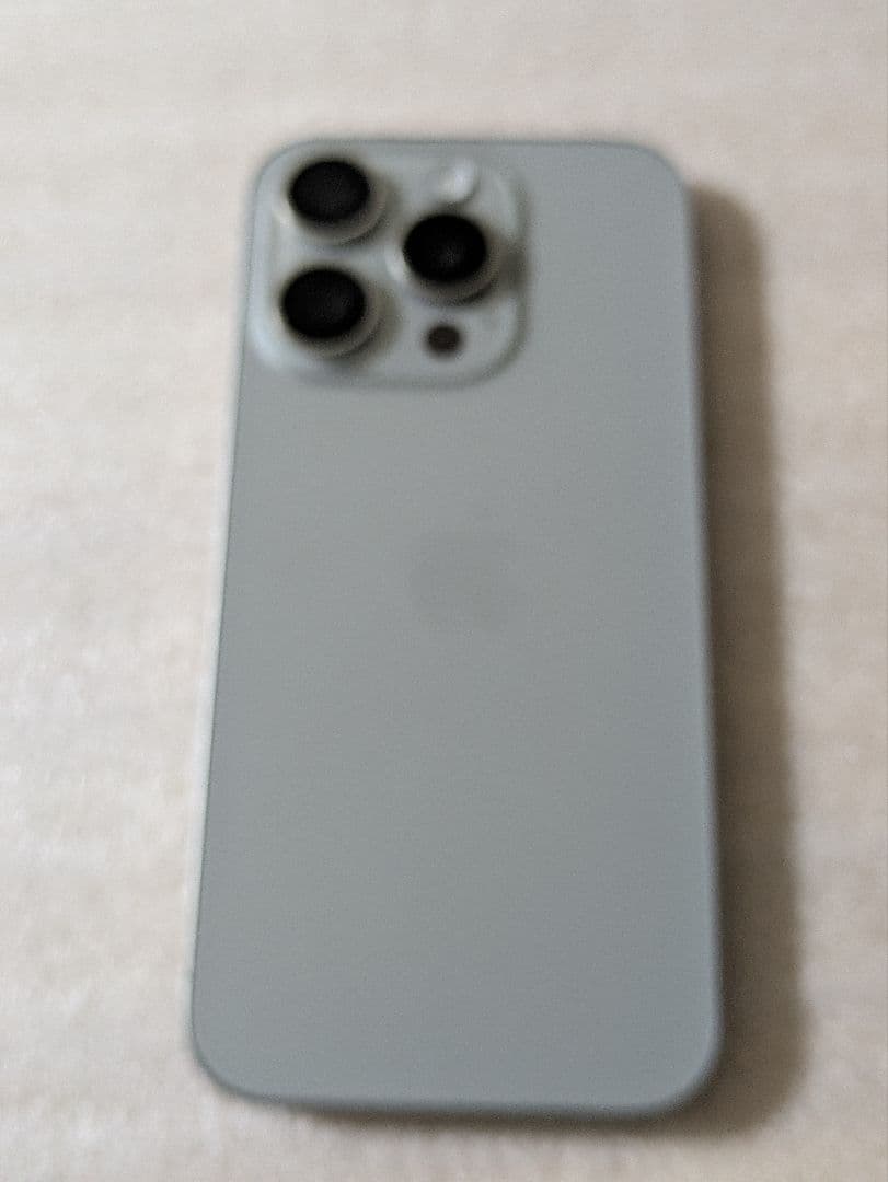 Apple iPhone 15Pro 本体オマケ付き