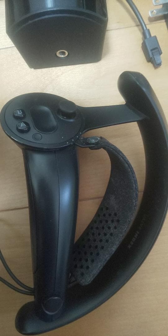 【ケーブル欠品】Valve Index VRヘッドセットと付属品トラッカー付き