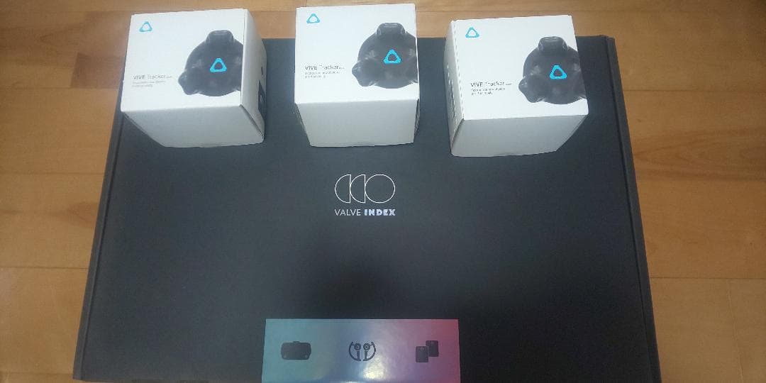 【ケーブル欠品】Valve Index VRヘッドセットと付属品トラッカー付き