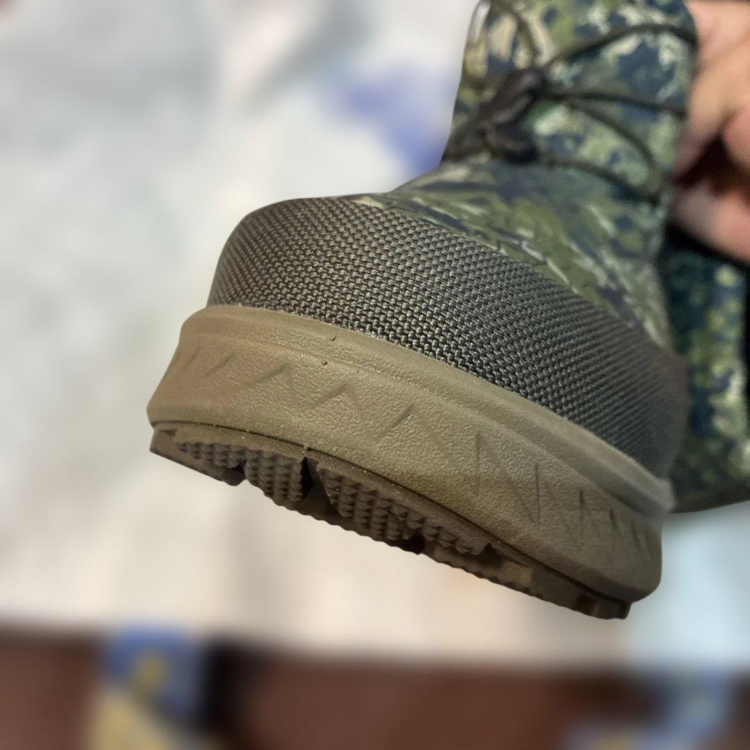 コロンビア　スノーブーツ　デジタルカモ　26cm