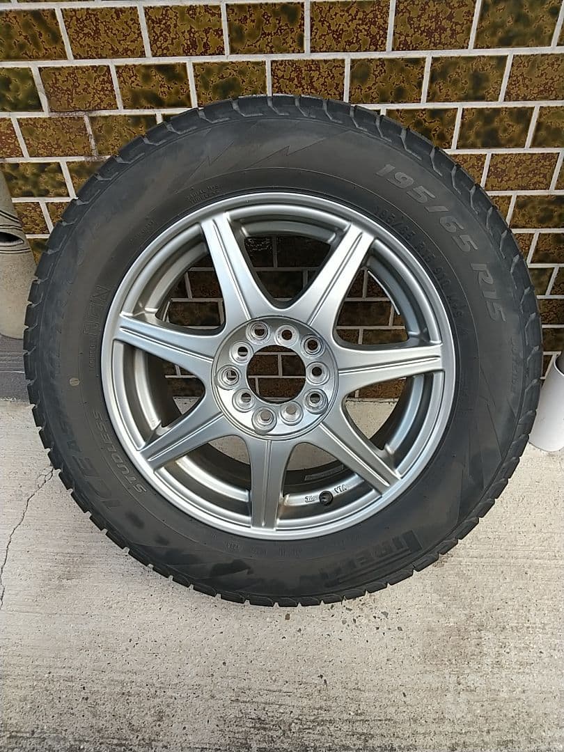 195/65/15 ピレリ スタッドレスタイヤ 4本セット