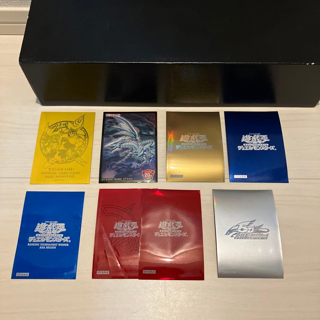 遊戯王 スリーブまとめ売り 初期ロゴスリーブ