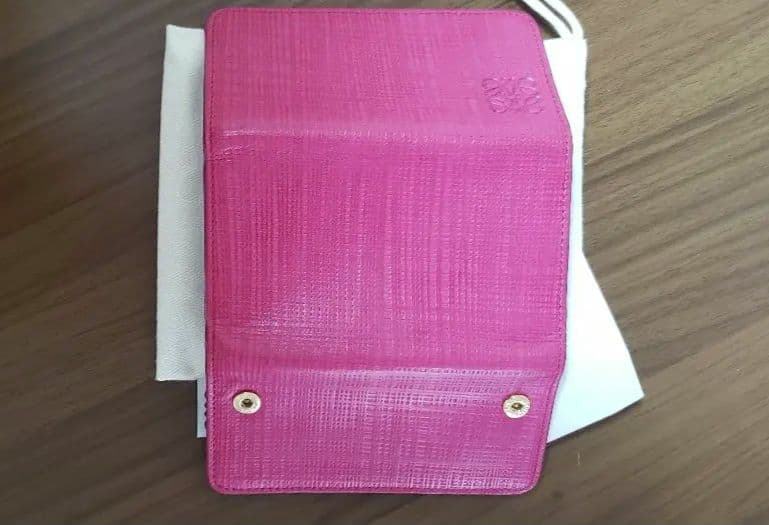 LOEWE ピンク キーケース 保存袋付き
