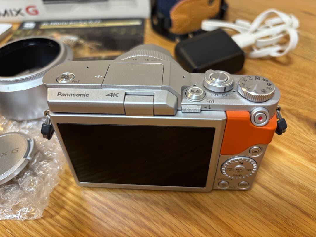 LUMIX DC-GF9W 4Kミラーレス一眼カメラ ダブルレンズキット