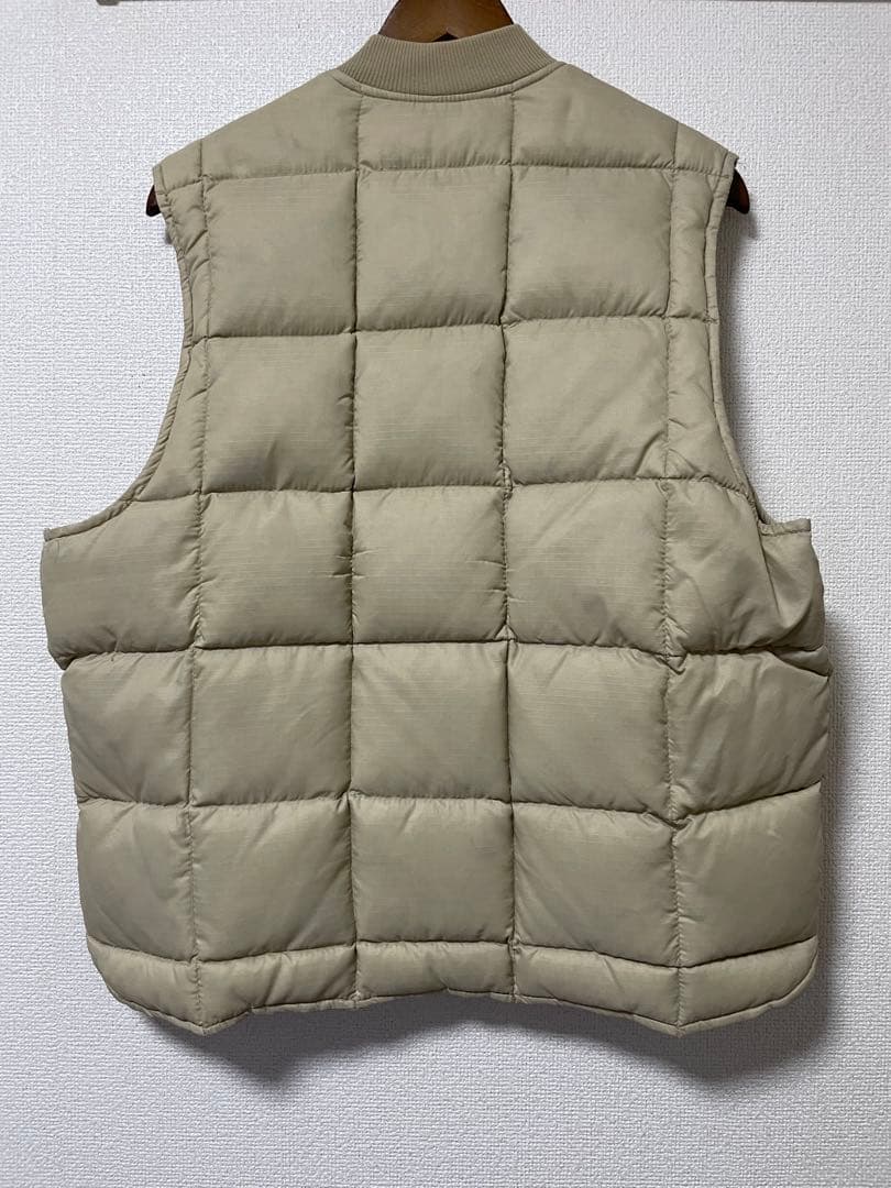 Eddie Bauerダウンベスト