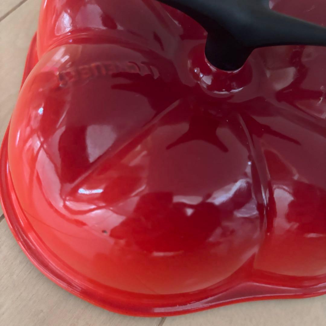 ル・クルーゼ　パプリカ鍋 LE CREUSET