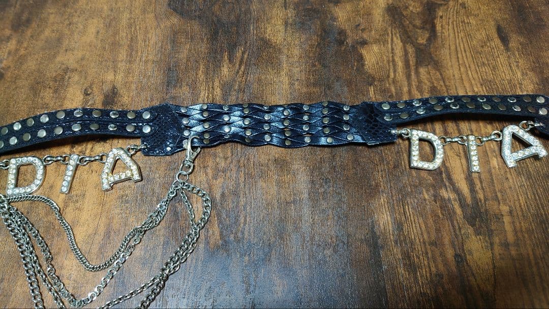 d.i.a　スタッズ付きレザーベルト