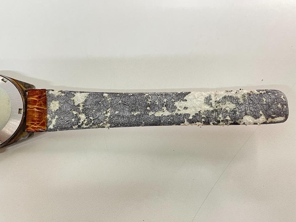 ◆OMEGA Geneve 自動巻き デイト表示 ゴールド 腕時計　08231