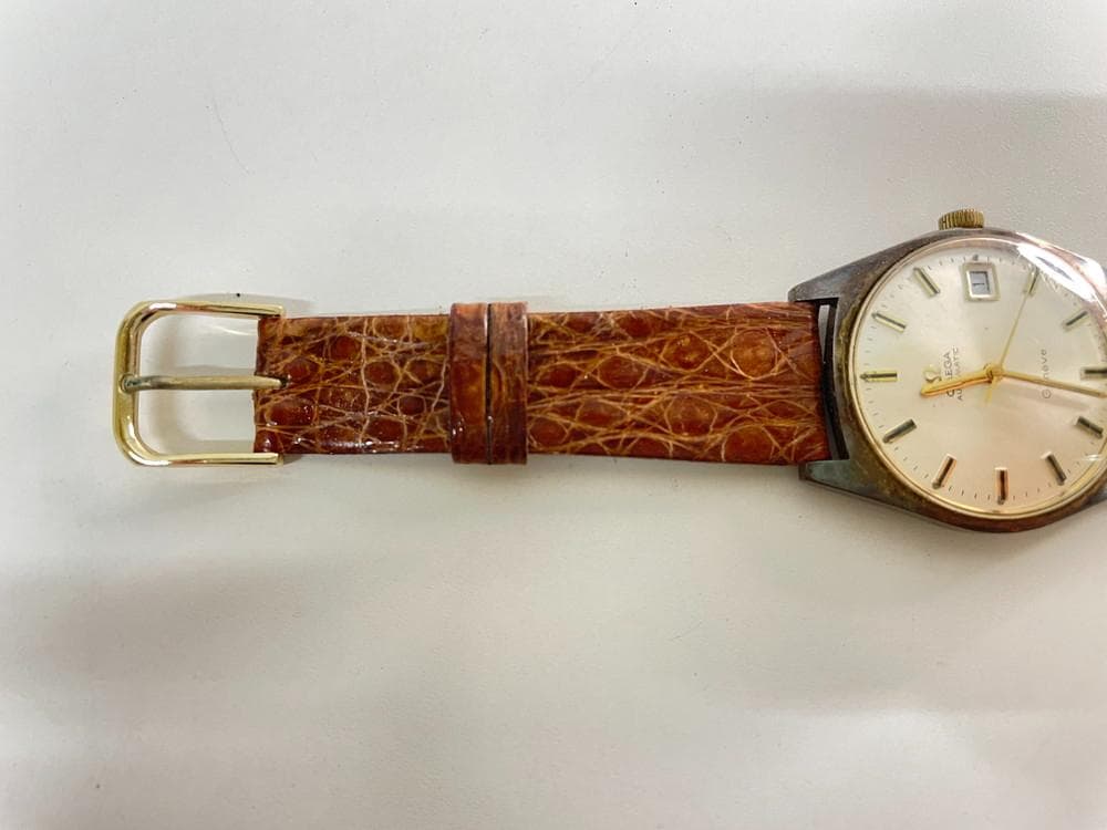 ◆OMEGA Geneve 自動巻き デイト表示 ゴールド 腕時計　08231