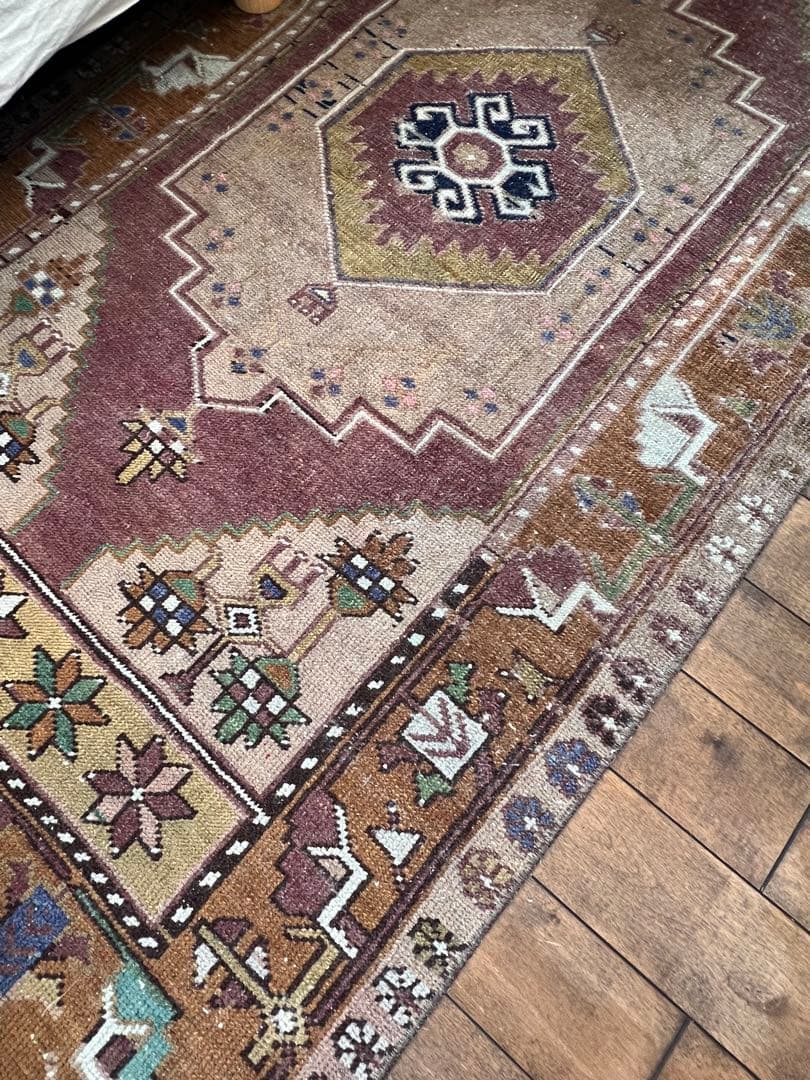 ヴィンテージラグ　トルコラグ　キリム
