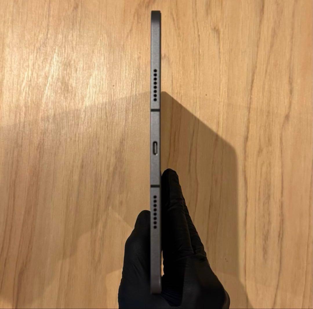 アップル　アイパッド　プロ　第三世代　11インチ　128ギガバイト　セルラー