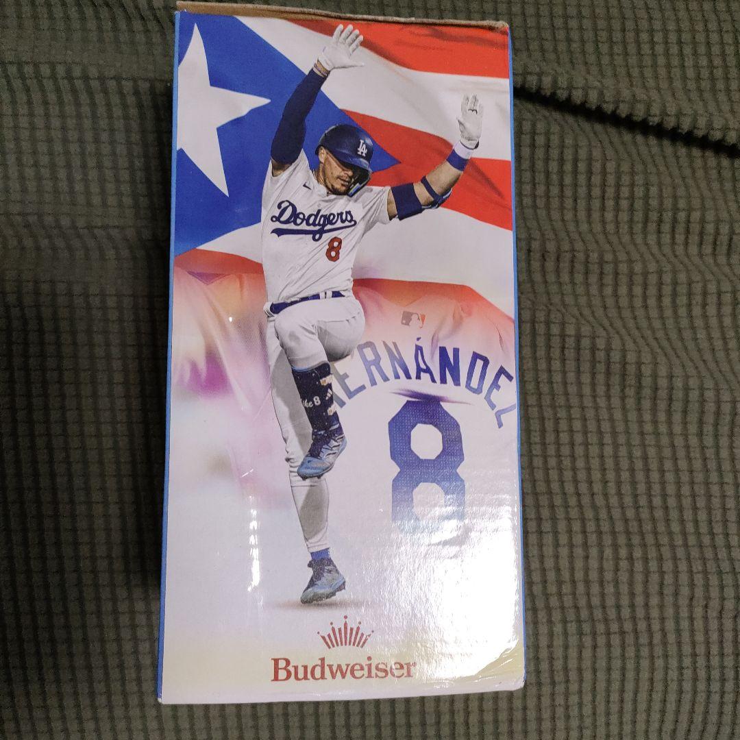 ロサンゼルス•ドジャース　キケ•ヘルナンデス限定ボブルヘッド　ボブルヘッド