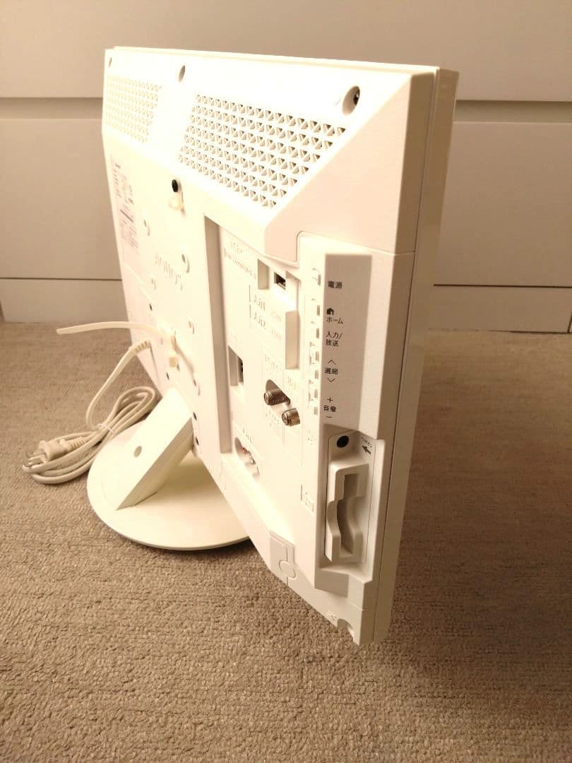 SHARP AQUOS 22インチ液晶テレビ 2T-C22AD