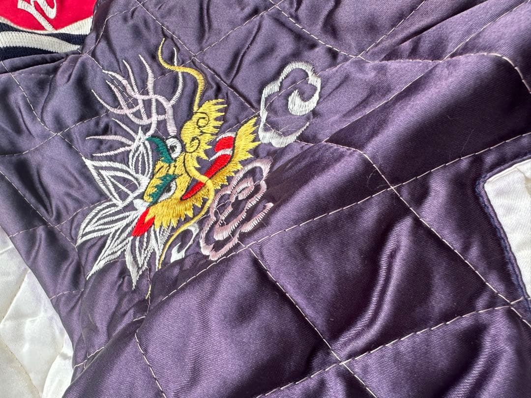 断*中様 ドラゴン刺繍キルティングスカジャン