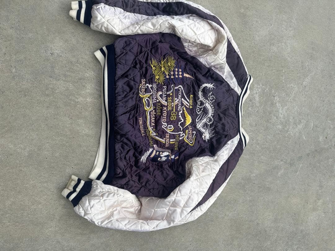 断*中様 ドラゴン刺繍キルティングスカジャン