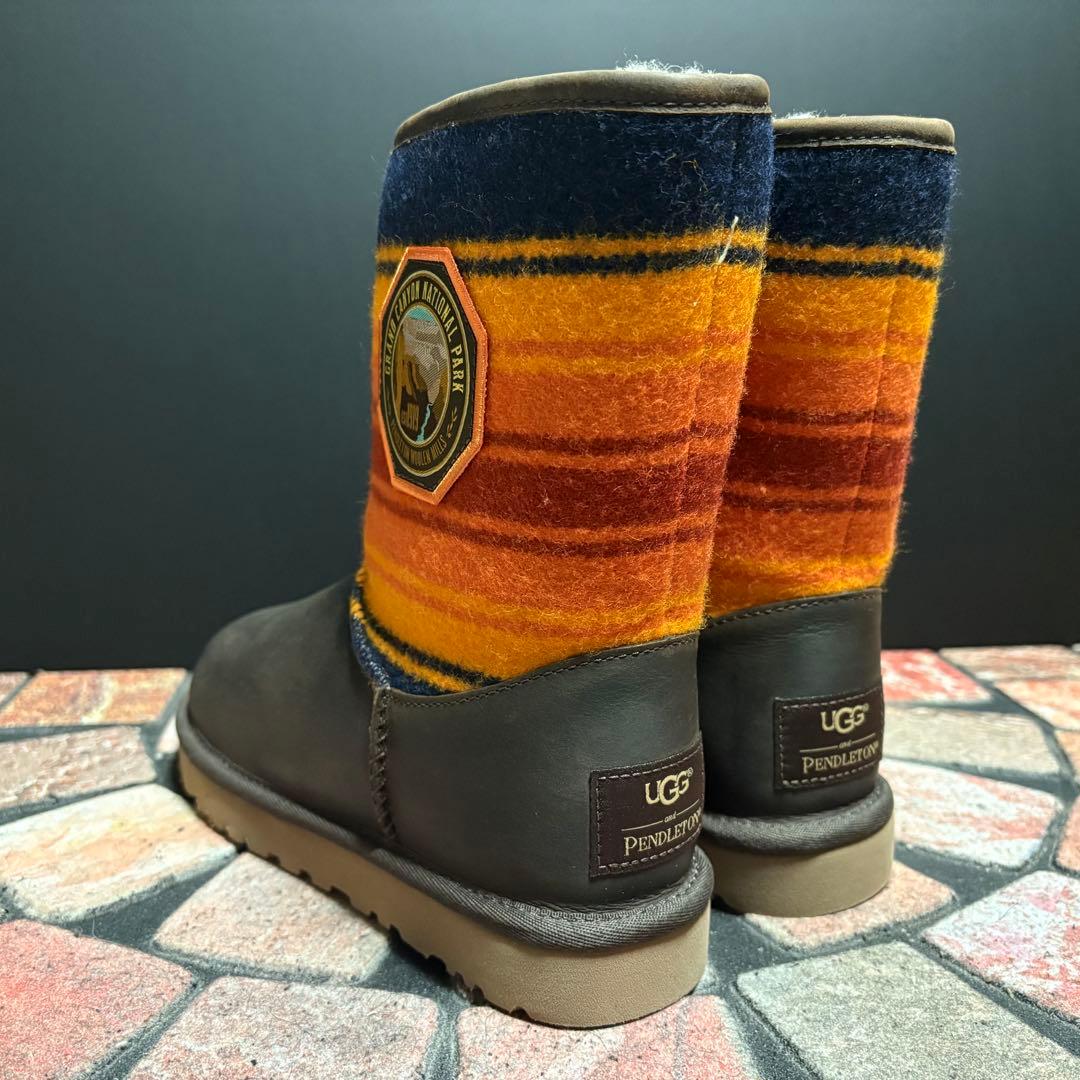 【試着のみ】アグ　× ペンドルトン　コラボ 本革　ウール　ワッペン　24.0cm