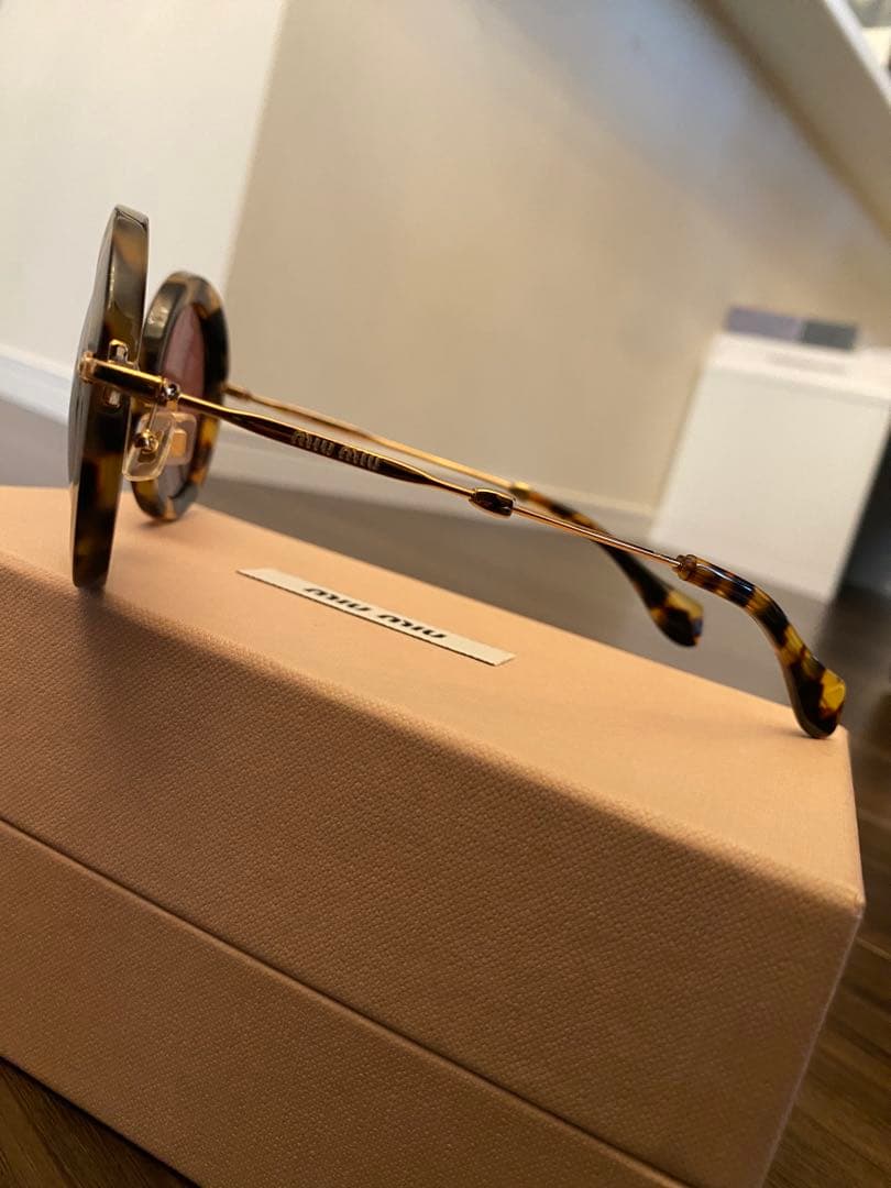 【美品】miu miuサングラス ラウンド型 べっこう