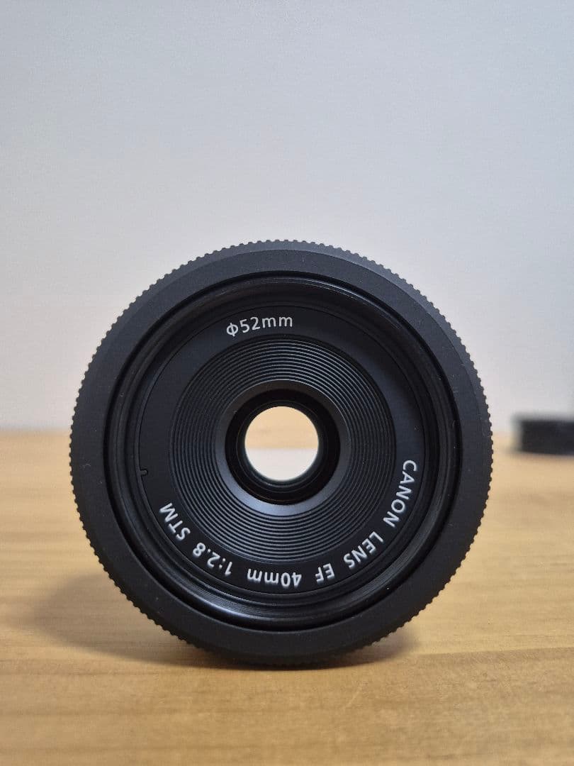 Canon EF 40mm F2.8 STM レンズ