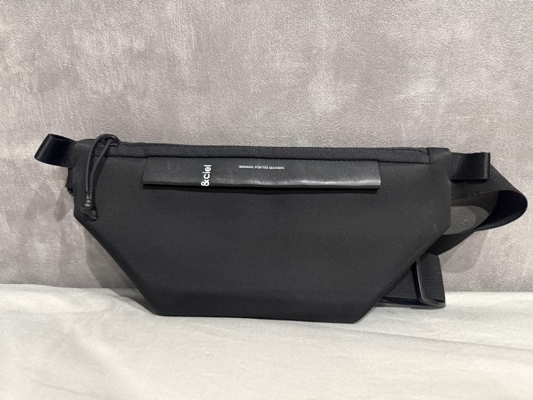 [コート&シエル] Isarau XS Sleek Black ブラック